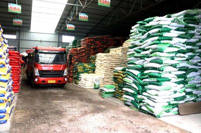 西峰區(qū):不誤農(nóng)時不負春 備足農(nóng)資保春耕